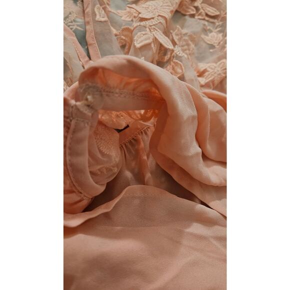 XL Short Sleeve Pink Floral Open Front Kimono - Picture 3 of 8